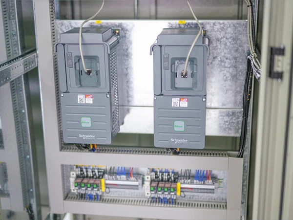 GCS Low Voltage Electric Switching Cabinet